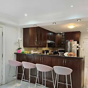 Alloggio in famiglia Beautiful At Yonge And Sheppard And North York Centre